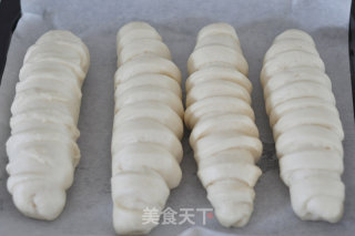 毛毛虫面包的做法步骤：8