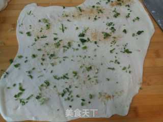 手抓“葱花饼”的做法步骤：6