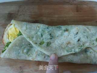 手抓“葱花饼”的做法步骤：16