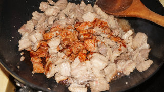 美味红烧肉的做法步骤：5