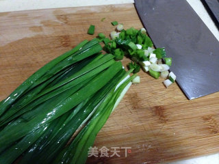 蒜苗炒鸭补的做法步骤：1