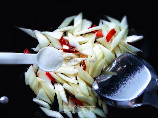 可爱如白玉的大白菜炒肉片的做法步骤：10
