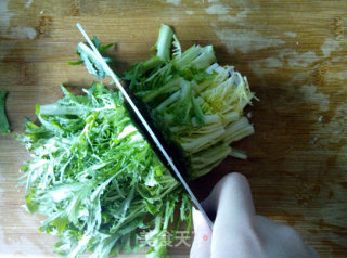 老醋苦菊松花的做法步骤：1