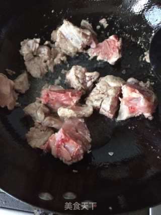 芋头烧排骨的做法步骤：3