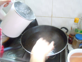 自制无添加消暑饮品---仙草蜜的做法步骤：8