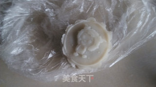 冰皮月饼的做法步骤：7