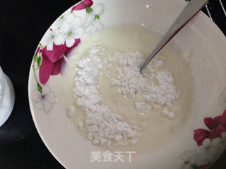 hello kitty 酸奶慕斯蛋糕的做法步骤：5
