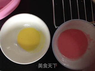hello kitty 酸奶慕斯蛋糕的做法步骤：8