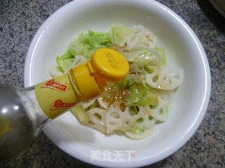 莲藕拌圆白菜的做法步骤：11
