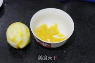 留在齿间的柠檬清香--柠檬蛋糕的做法步骤：1