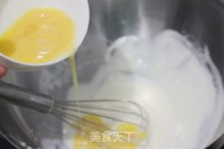 留在齿间的柠檬清香--柠檬蛋糕的做法步骤：4