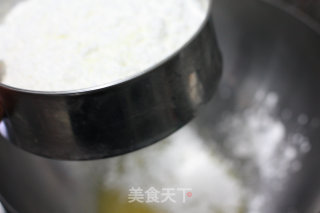 比旺仔小馒头更脆的小馒头的做法步骤：2