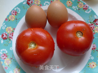 番茄炒鸡蛋（拌饭版）的做法步骤：1