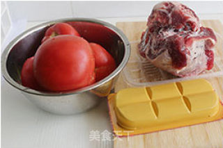 西红柿炖牛腩-酸甜爽口，滋味浓厚的做法步骤：1