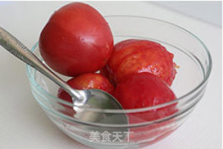 西红柿炖牛腩-酸甜爽口，滋味浓厚的做法步骤：2