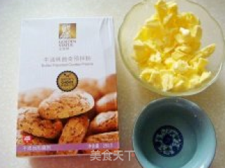 米奇牛油饼干的做法步骤：1