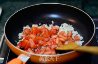 【萨拉米香肠茄汁意面】的做法步骤：6