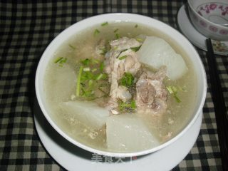 白萝卜脊骨汤的做法步骤：9