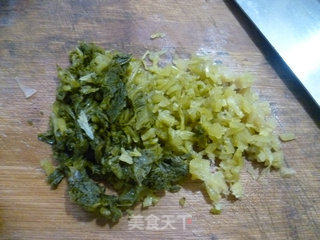 雪菜千张炒鸡蛋的做法步骤：2