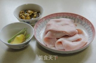 泡椒猪皮的做法步骤：1