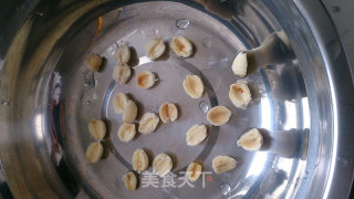 银耳汤的做法步骤：3