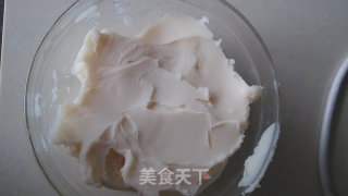 蛋黄酥的做法步骤：2
