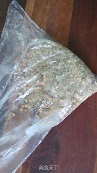 蛋黄酥的做法步骤：8