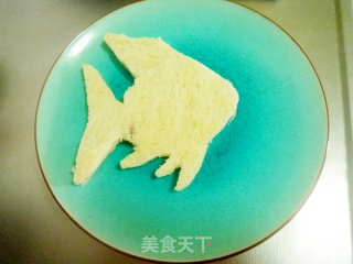 彩虹鱼三明治的做法步骤：1