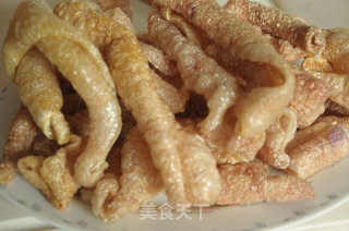 含有丰富胶原蛋白的美味之佳品--猪肉皮的做法步骤：9