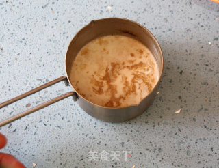 一罐啤酒第一波：【黑啤夹馅硬质面包】的做法步骤：2