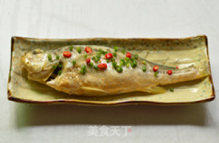 清蒸黄花鱼的做法步骤：7