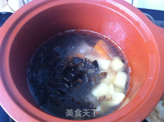 土豆排骨汤的做法步骤：3