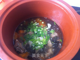 土豆排骨汤的做法步骤：5