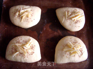 烤鸡肉沙拉面包的做法步骤：11