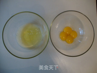 不开裂的8寸戚风蛋糕的做法步骤：1