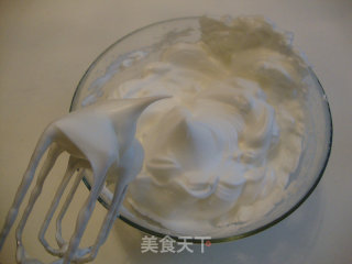 不开裂的8寸戚风蛋糕的做法步骤：10