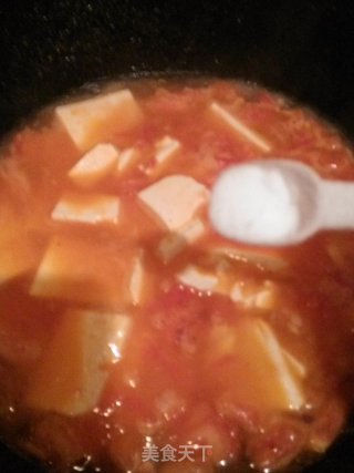 西红柿豆腐汤的做法步骤：7