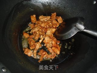 茭白木耳炒肉片的做法步骤：4