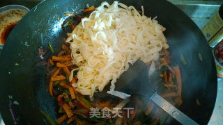 干炒手擀面的做法步骤：9