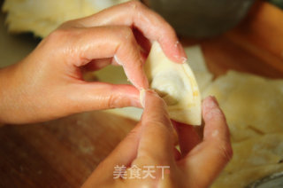 皮薄如纸的----云吞皮及小葱馅云吞的做法步骤：15