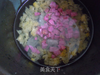消暑饮品紫薯银耳汤的做法步骤：4