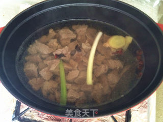 番茄炖牛肉的做法步骤：4