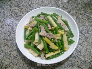 瘦肉丝羊尾笋炒带豆的做法步骤：13