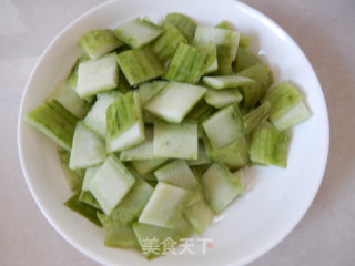 清炒丝瓜皮的做法步骤：4