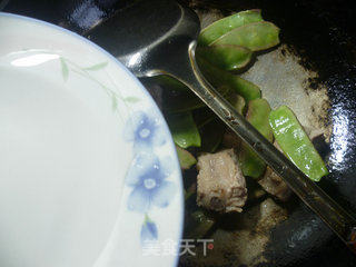 扁豆炒排骨的做法步骤：5