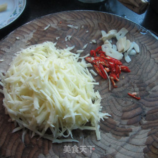 干煸土豆丝的做法步骤：2
