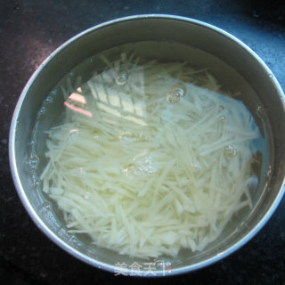 干煸土豆丝的做法步骤：3