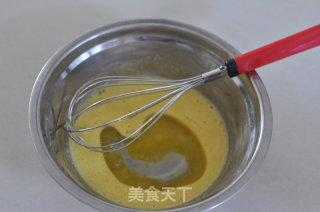 果酱戚风蛋糕的做法步骤：3