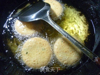 油炸葱饼的做法步骤：11