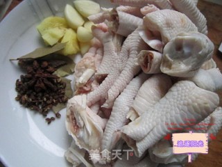 泡椒凤爪的做法步骤：3